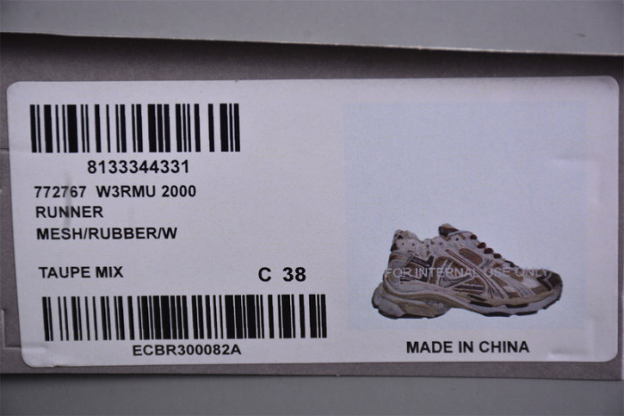 RUNNER SNEAKER RS079