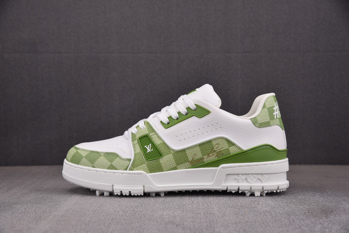 LV TRAINER SNEAKER LV-000590