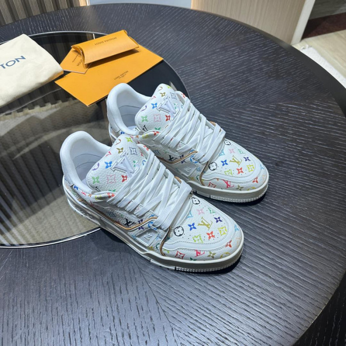 LV TRAINER SNEAKER LVT-000610