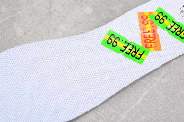 Dunk Low SE "Free .99"