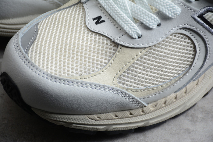 NEW BALANCE SNEAKER 007