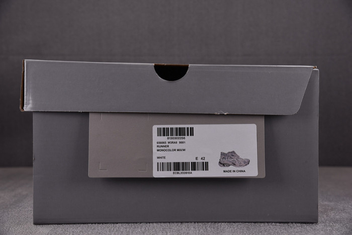 RUNNER SNEAKER RS047