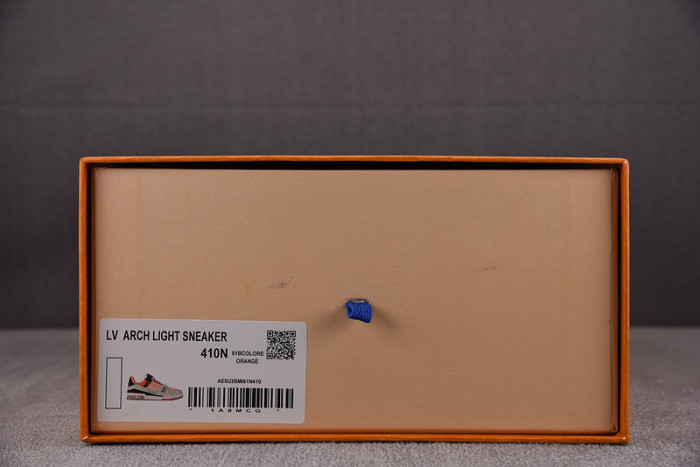 LV SNEAKER LV-000119