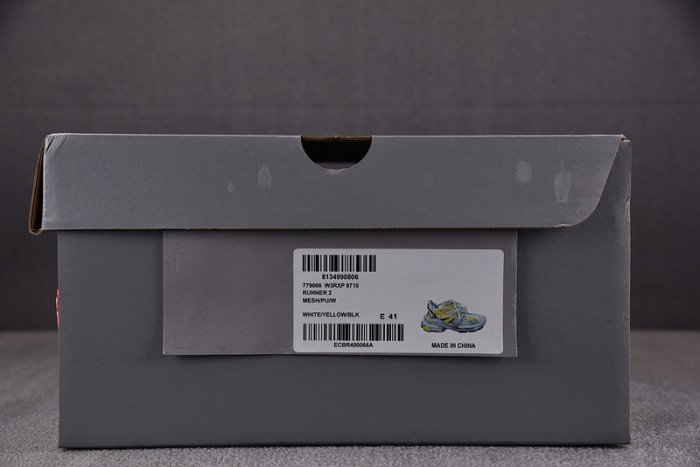 RUNNER SNEAKER RS062