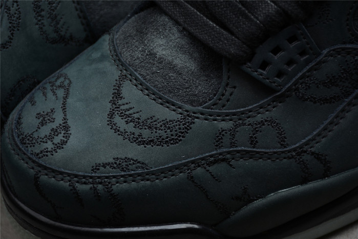 AIR JORDAN 4 RETRO KAWS "KAWS" 930155-001