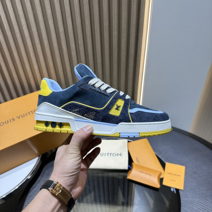 LV TRAINER SNEAKER LV-000580