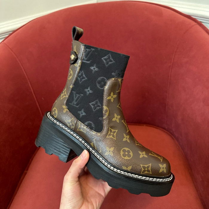 LV BOOTS L000051
