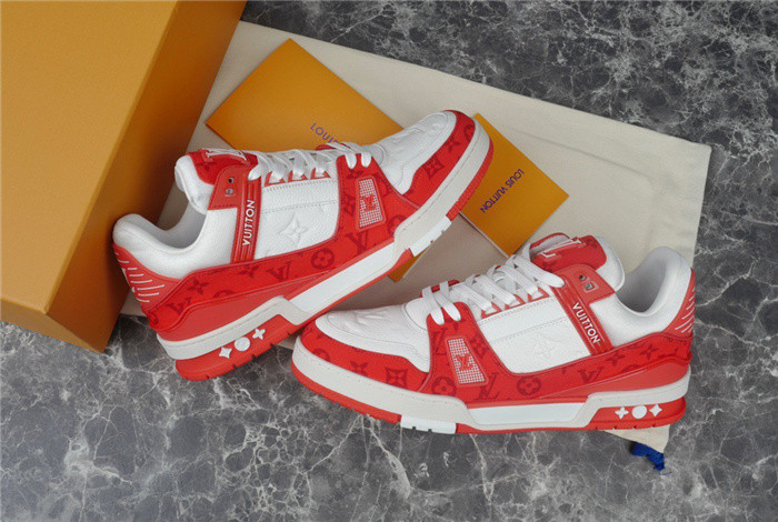 LV SNEAKER LV-000271