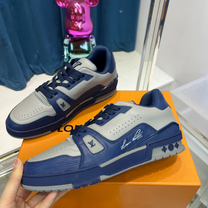 LV SNEAKER LV-000376