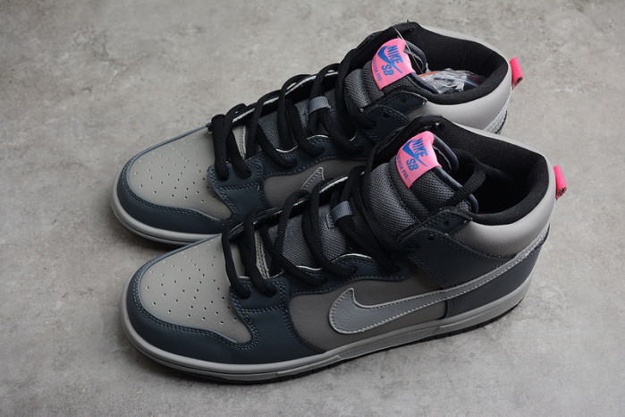Nike SB Dunk High “Medium Grey” DJ9800-001