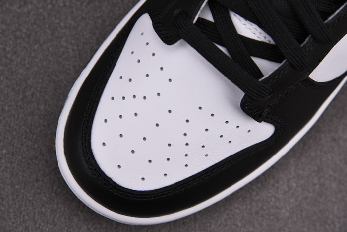 Nike Dunk Low WMNS “Black Paisley” DH4401-100