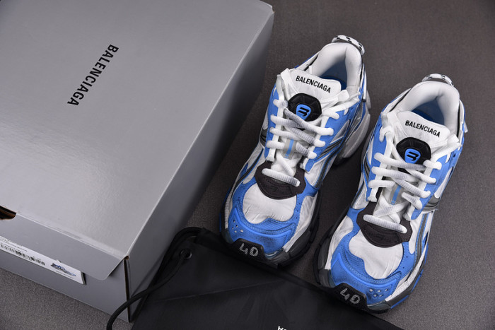 RUNNER SNEAKER RS025