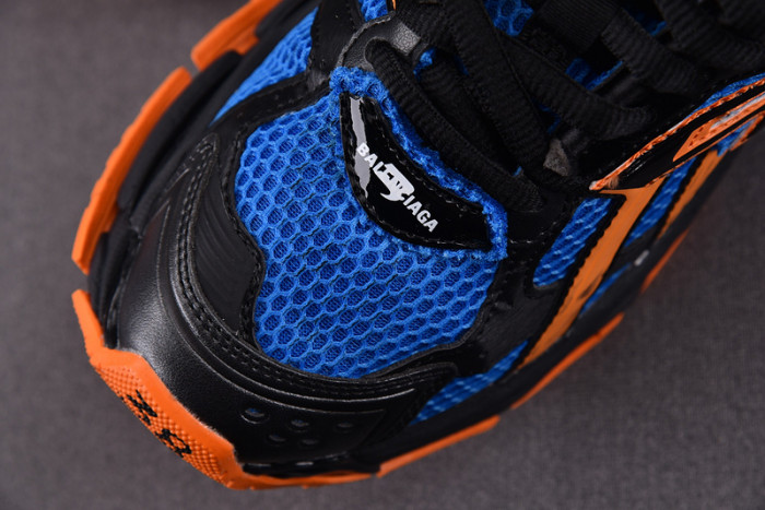 RUNNER SNEAKER RS032