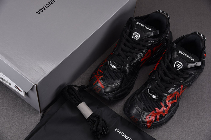 RUNNER SNEAKER RS055