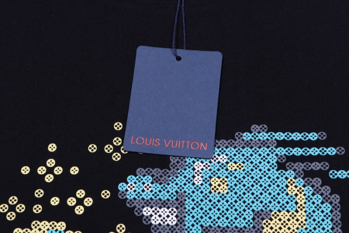 LV CLOTHES V00059