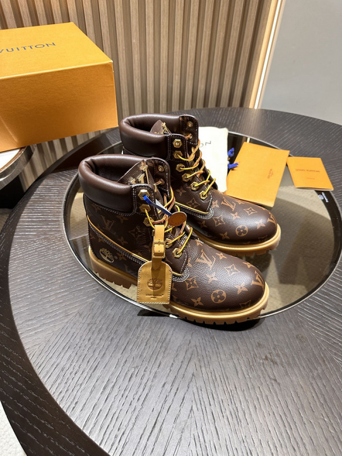 LV BOOTS L000017