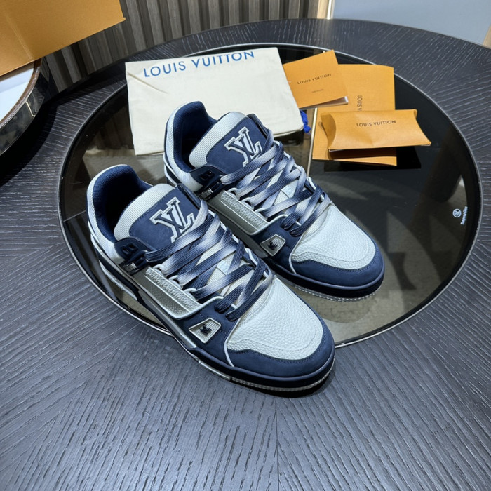 LV TRAINER SNEAKER LV-000605