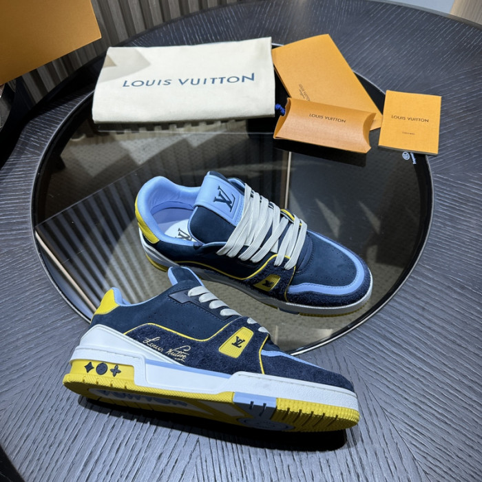 LV TRAINER SNEAKER LV-000580