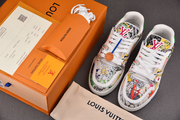 LV TRAINER SNEAKER LV-000593