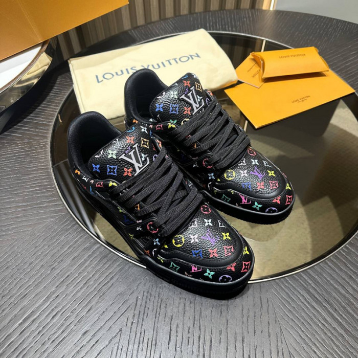LV TRAINER SNEAKER LVT-000611