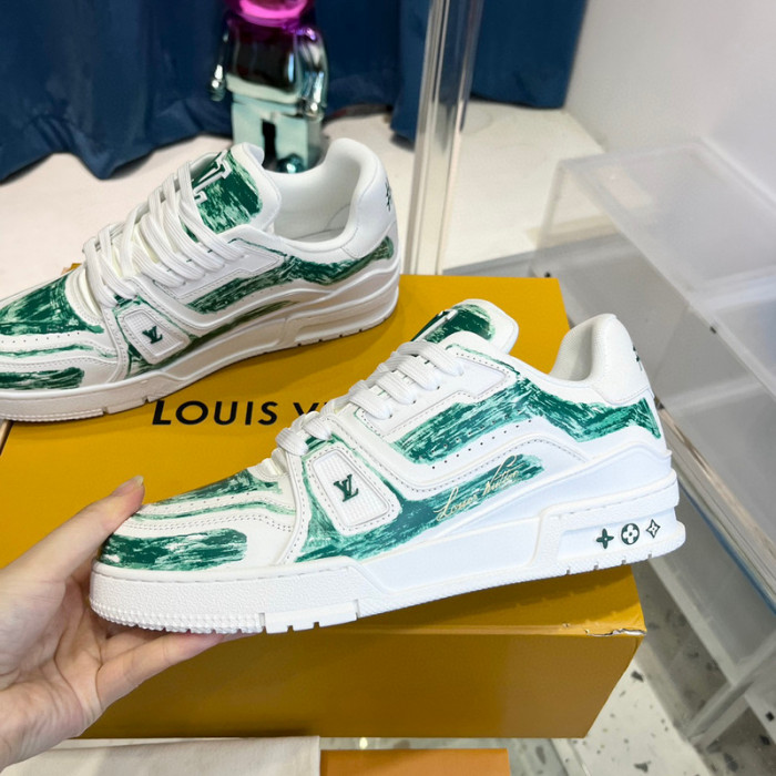 LV SNEAKER LV-000408