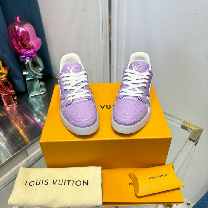 LV SNEAKER LV-000519