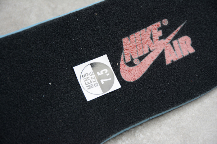 Air Jordan 1 Retro High OG Bred Toe 555088-610