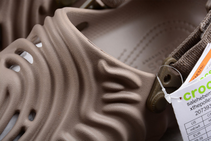 Cr*0*s x salehe bembury c00004