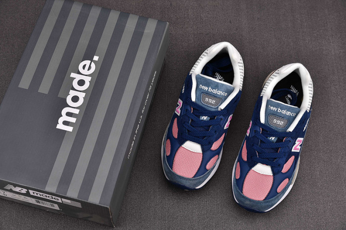 NEW BALANCE SNEAKER NB025