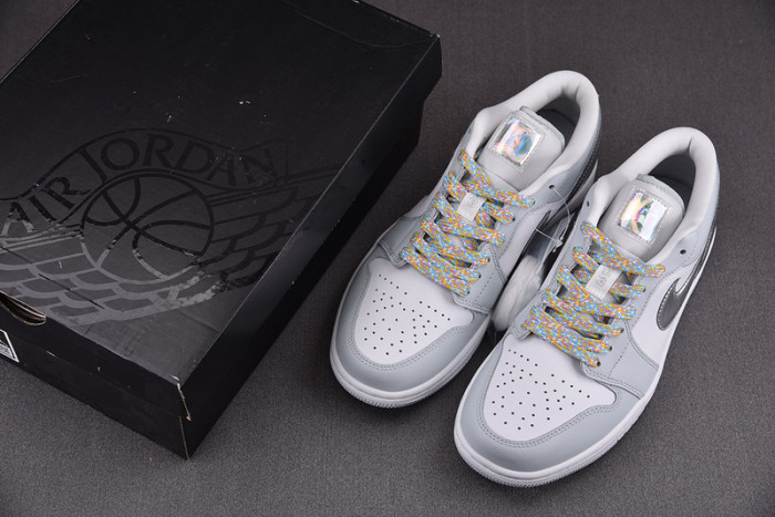 Jordan 1 Low SE Tear Away Silver DX6070-101