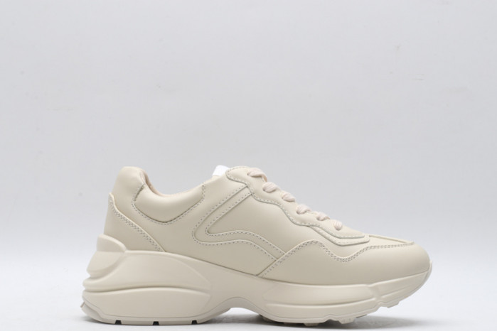 G*u*i* trainer sneaker46