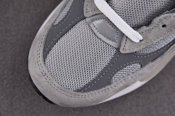 NEW BALANCE SNEAKER NB070