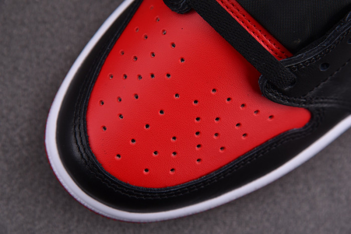 Jordan 1 Retro Low Bred (2015) 705329-001