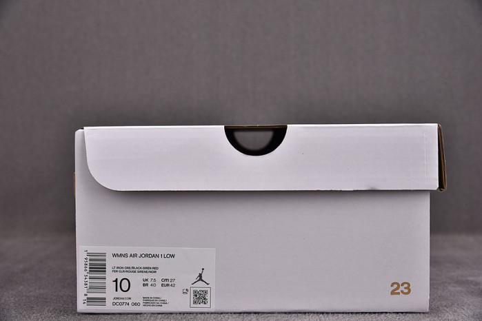 WMNS AIR JORDAN 1 LOW 