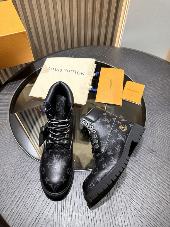 LV BOOTS L000018