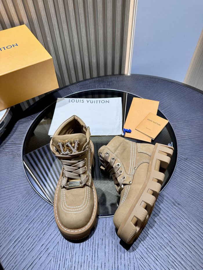 LV BOOTS L000025