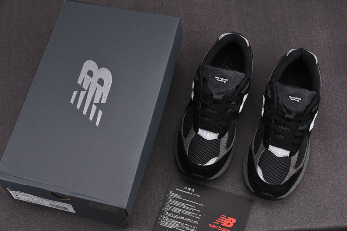 New Balance 2002R 