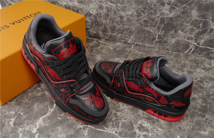 LV SNEAKER LV-000151