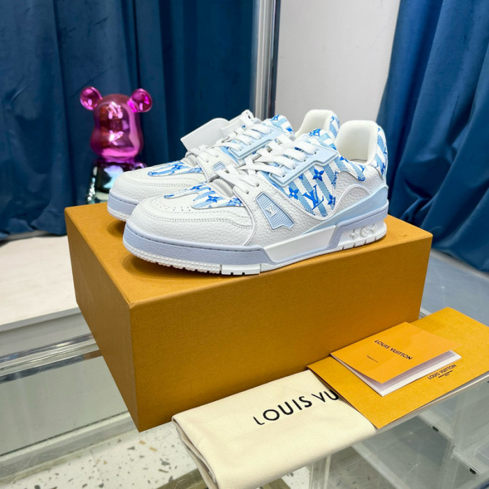 LV SNEAKER LV-000440