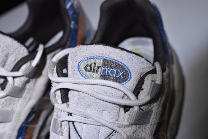 Nike mens Air Max 95 Graphic Prints "DAVE WHITE" 872640-200