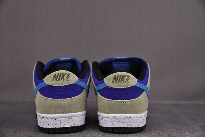 NIKE DUNK LOW SB CELADON BQ6817-301