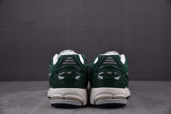 NEW BALANCE SNEAKER NB051