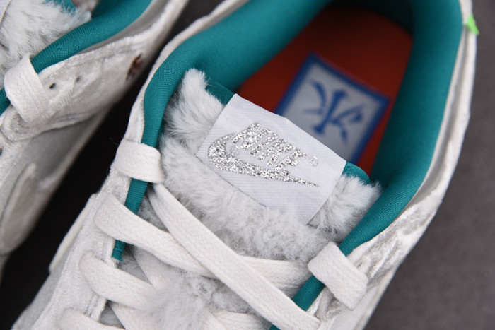 Nike Dunk Low “Ice” DO2326-001
