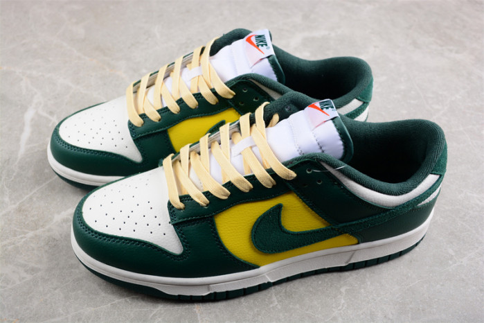 Nike Dunk Low SE Noble Green (Women