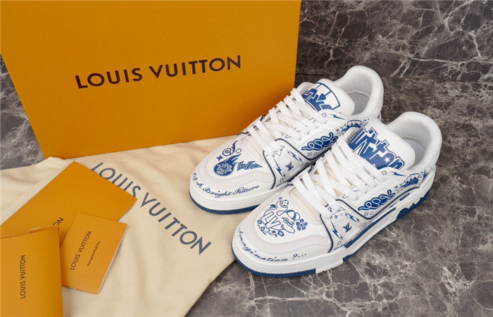 LV SNEAKER LV-000150