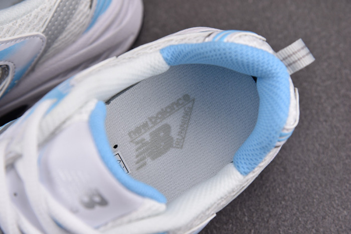 NEW BALANCE SNEAKER NB111