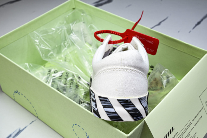 OFW Sneakers OW10040