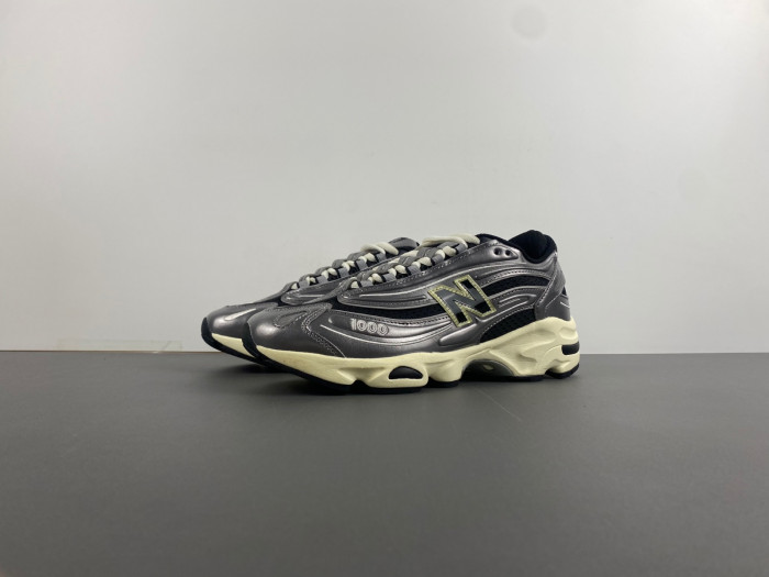 NEW BALANCE SNEAKER NB121