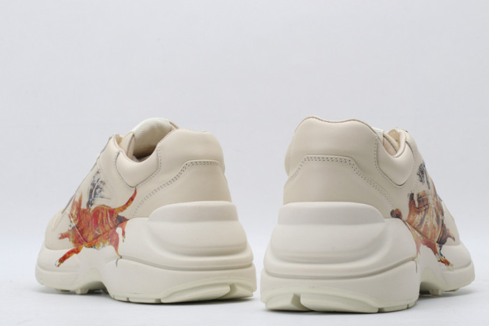 G*u*i* trainer sneaker32